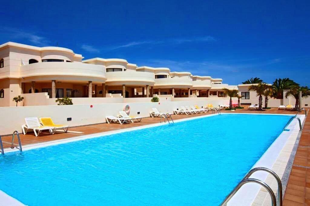 티아즈 Riviera Park 7A - Air Con- Wi-Fi- Uk Channels- 5 Minutes Walking From The Sea 아파트 외부 사진