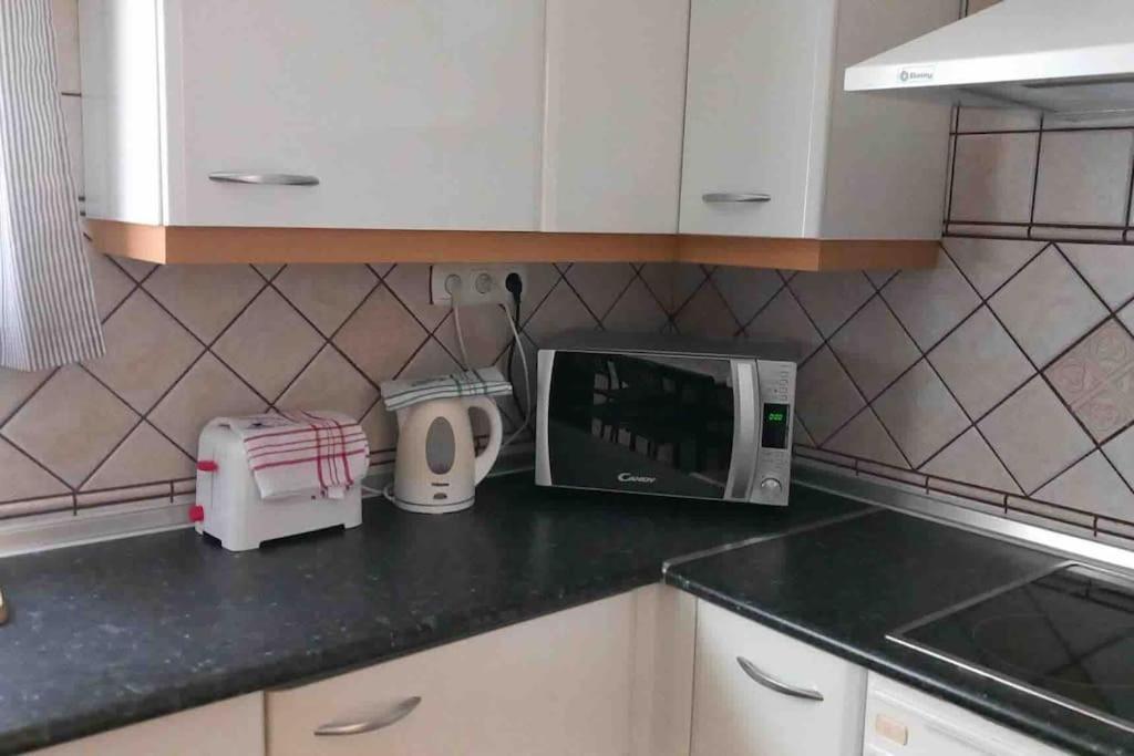티아즈 Riviera Park 7A - Air Con- Wi-Fi- Uk Channels- 5 Minutes Walking From The Sea 아파트 외부 사진